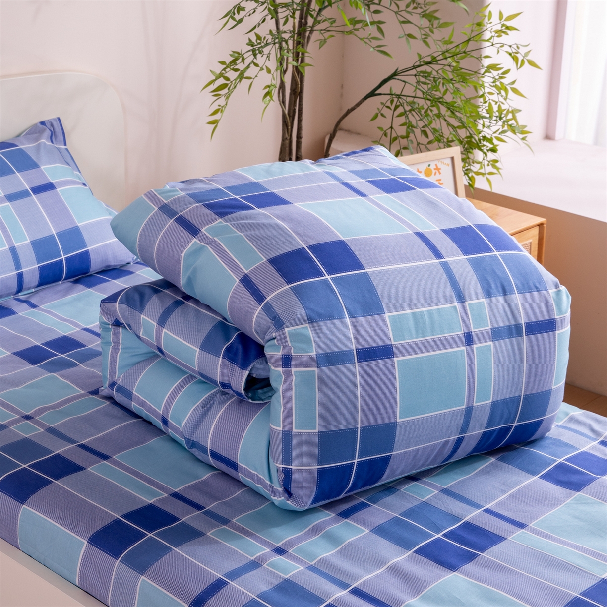 91家纺网 家纺一手货源 找家纺 凌云家纺 2025新款13372全棉纯棉学生床单款三件套上下铺宿舍六件套一整套 蓝绿格