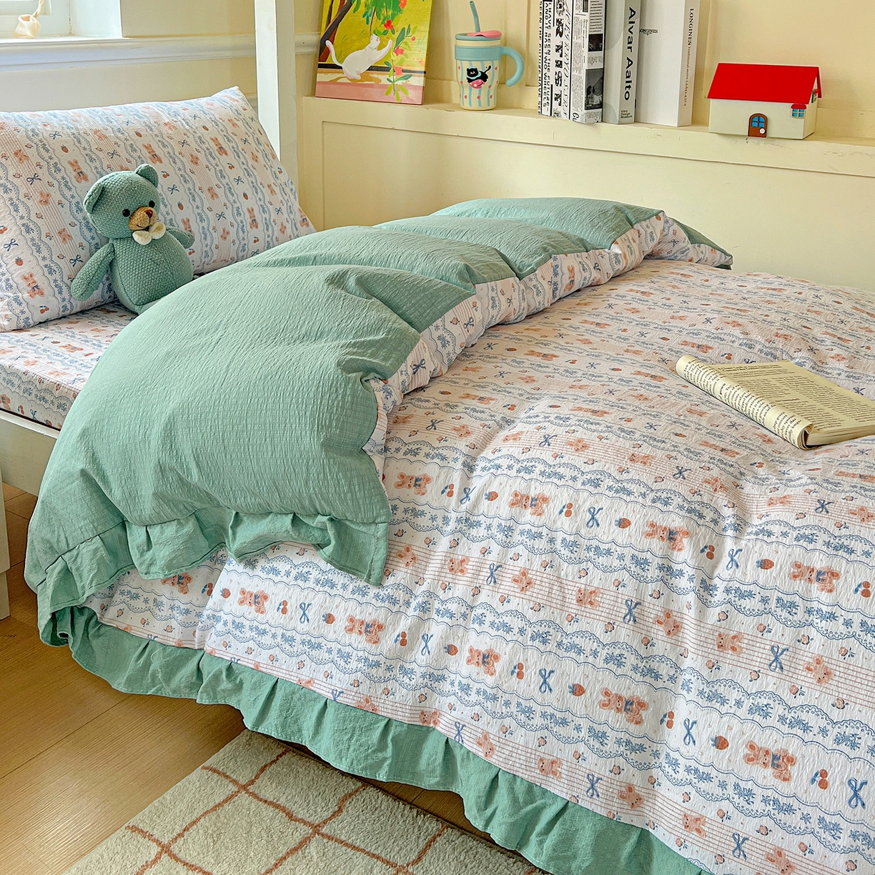 91家纺网 家纺一手货源 找家纺 纽缦家纺 2025新款云感提花双层纱韩版三件套宿舍三件套上下铺三件套 他和她的兔