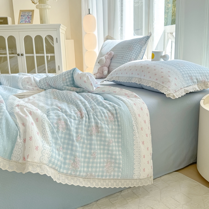 91家纺网 家纺一手货源 找家纺 丽美人2025新款韩版花边皱皱纱夏被A类面料 蓝梦