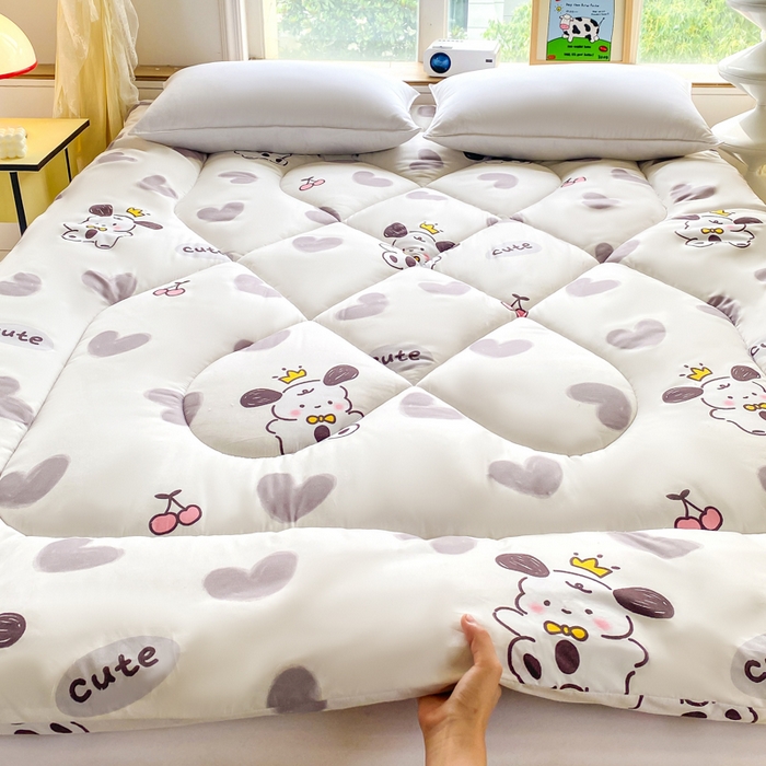 91家纺网 家纺一手货源 找家纺 缦卡琳家纺 2025新款活性生态棉纤维床垫  帕恰狗