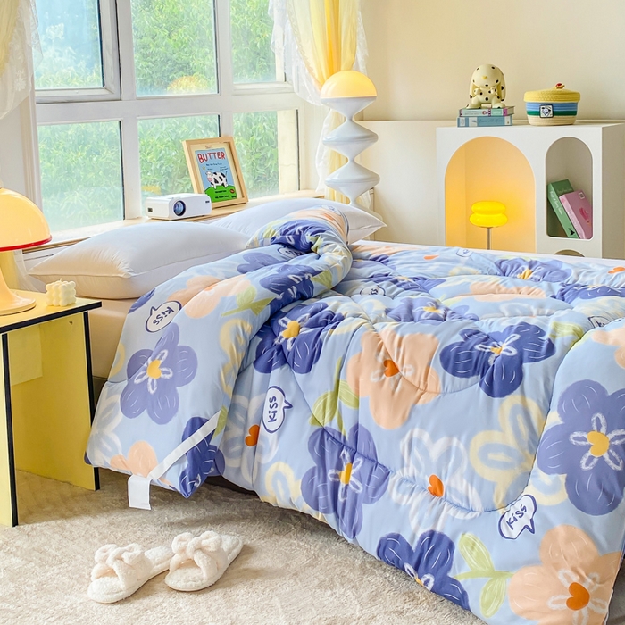 91家纺网 家纺一手货源 找家纺 缦卡琳家纺 2025新款活性生态棉纤维床垫 情定花海