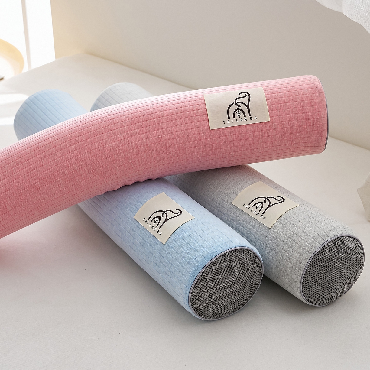 91家纺网 家纺一手货源 找家纺 鼎盛乳胶 2025新款多功能条纹乳胶圆柱枕枕头腰枕 组合图仅供展示