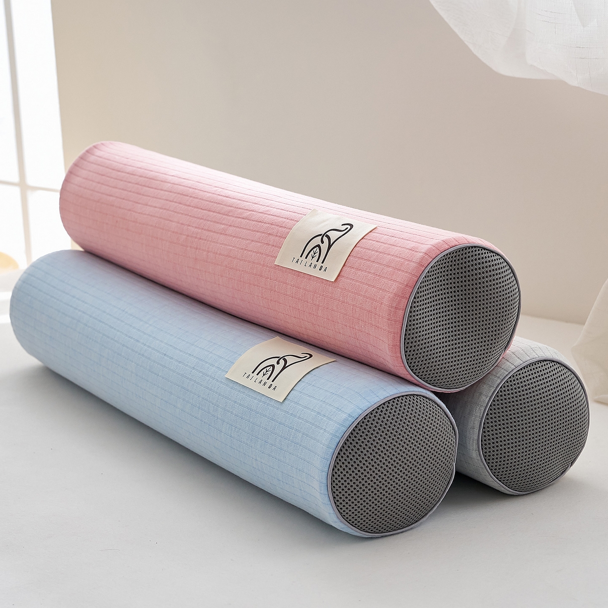 91家纺网 家纺一手货源 找家纺 鼎盛乳胶 2025新款多功能条纹乳胶圆柱枕枕头腰枕 组合图仅供展示