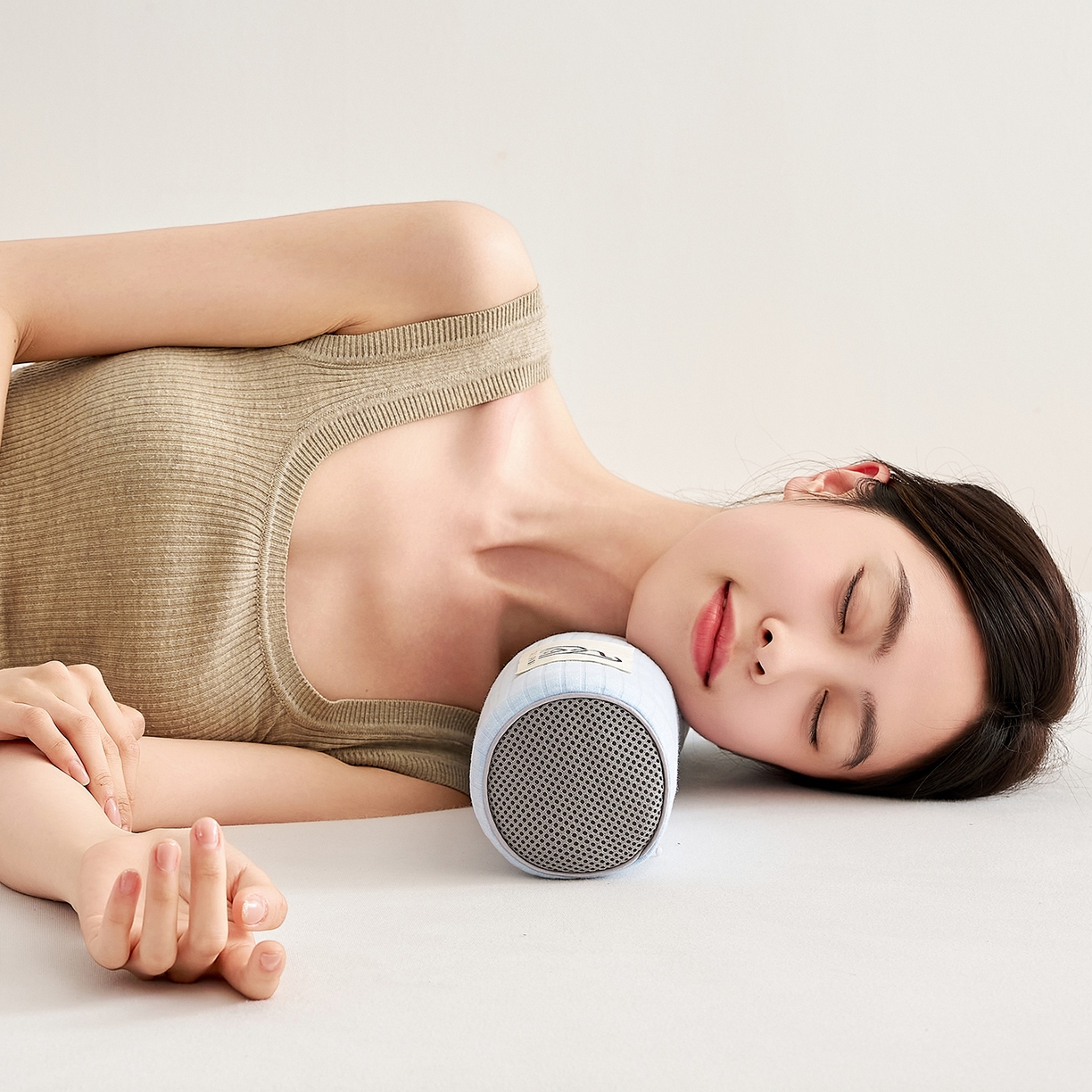 91家纺网 家纺一手货源 找家纺 鼎盛乳胶 2025新款多功能条纹乳胶圆柱枕枕头腰枕 亲肤棉蓝 50x10cm/只