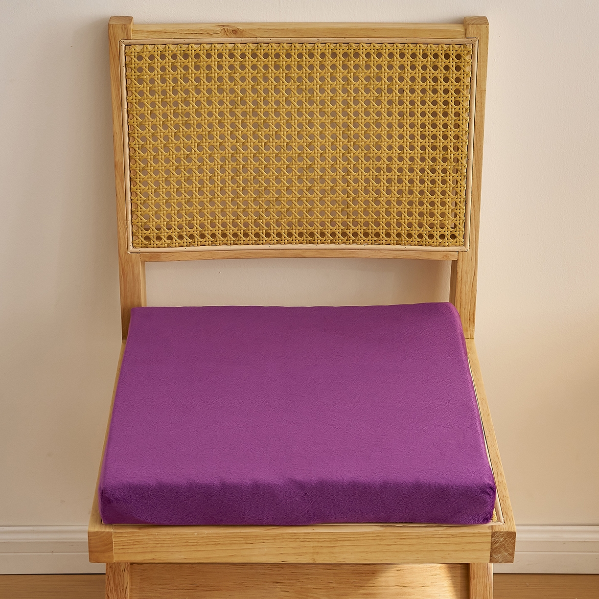 91家纺网 家纺一手货源 找家纺 鼎盛乳胶 2025新款天鹅绒乳胶坐垫（特殊尺寸可定制） 天鹅绒紫