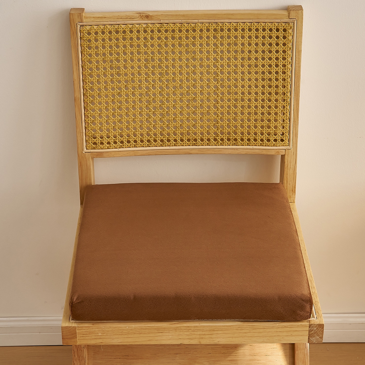 91家纺网 家纺一手货源 找家纺 鼎盛乳胶 2025新款天鹅绒乳胶坐垫（特殊尺寸可定制） 天鹅绒咖