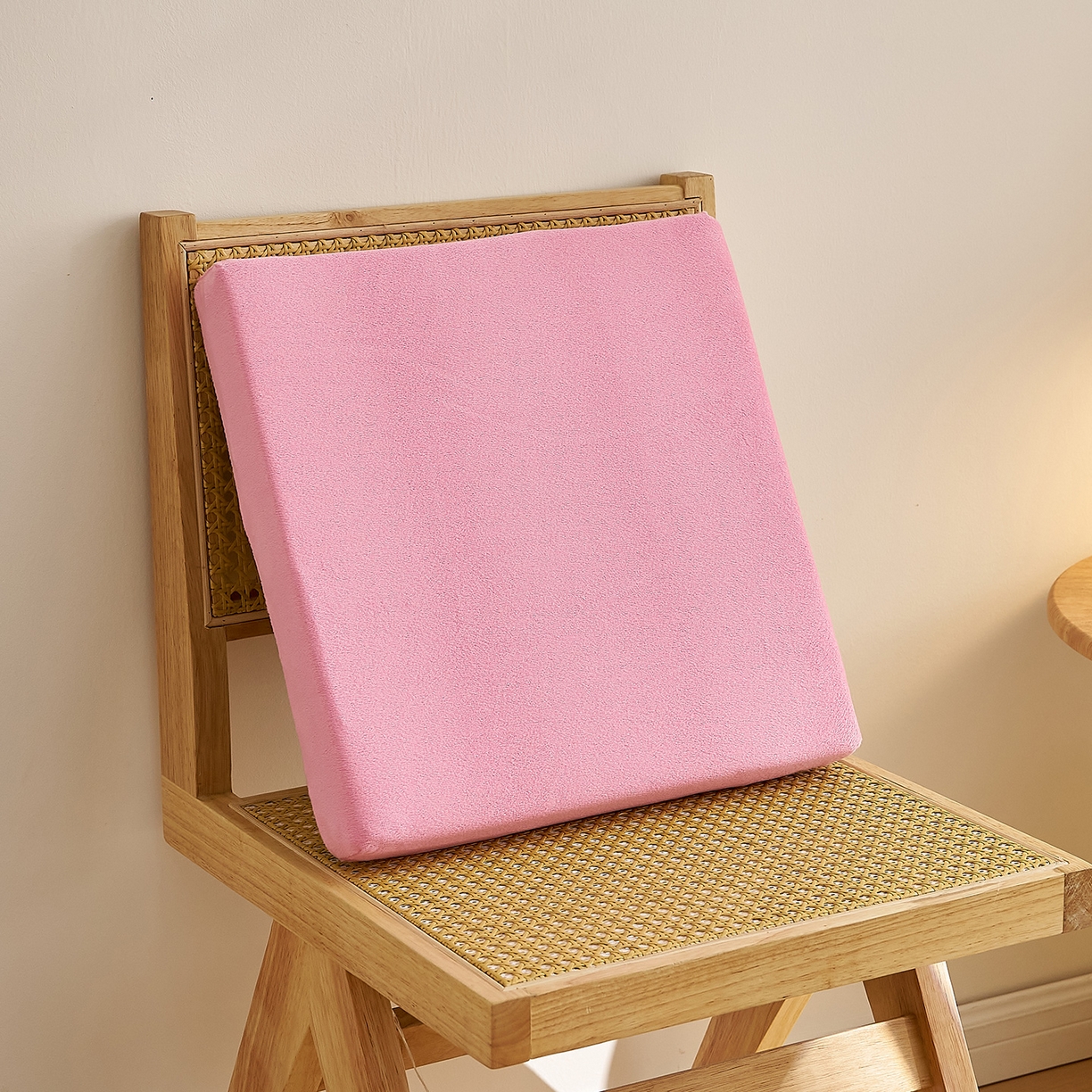 91家纺网 家纺一手货源 找家纺 鼎盛乳胶 2025新款天鹅绒乳胶坐垫（特殊尺寸可定制） 天鹅绒粉