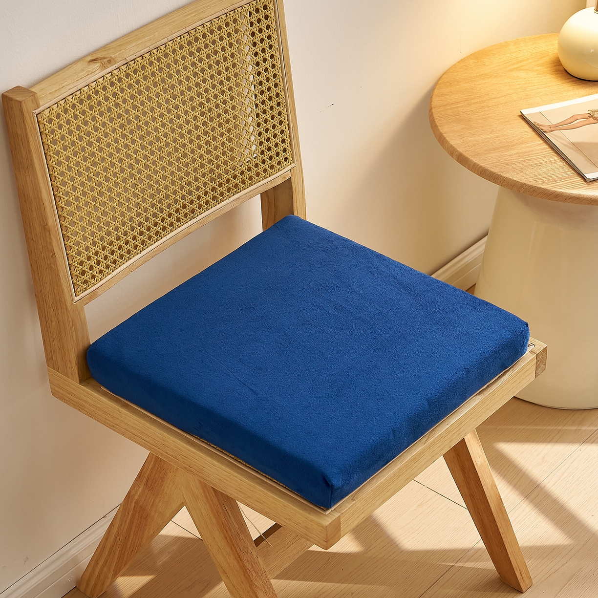 91家纺网 家纺一手货源 找家纺 鼎盛乳胶 2025新款天鹅绒乳胶坐垫（特殊尺寸可定制） 天鹅绒藏蓝