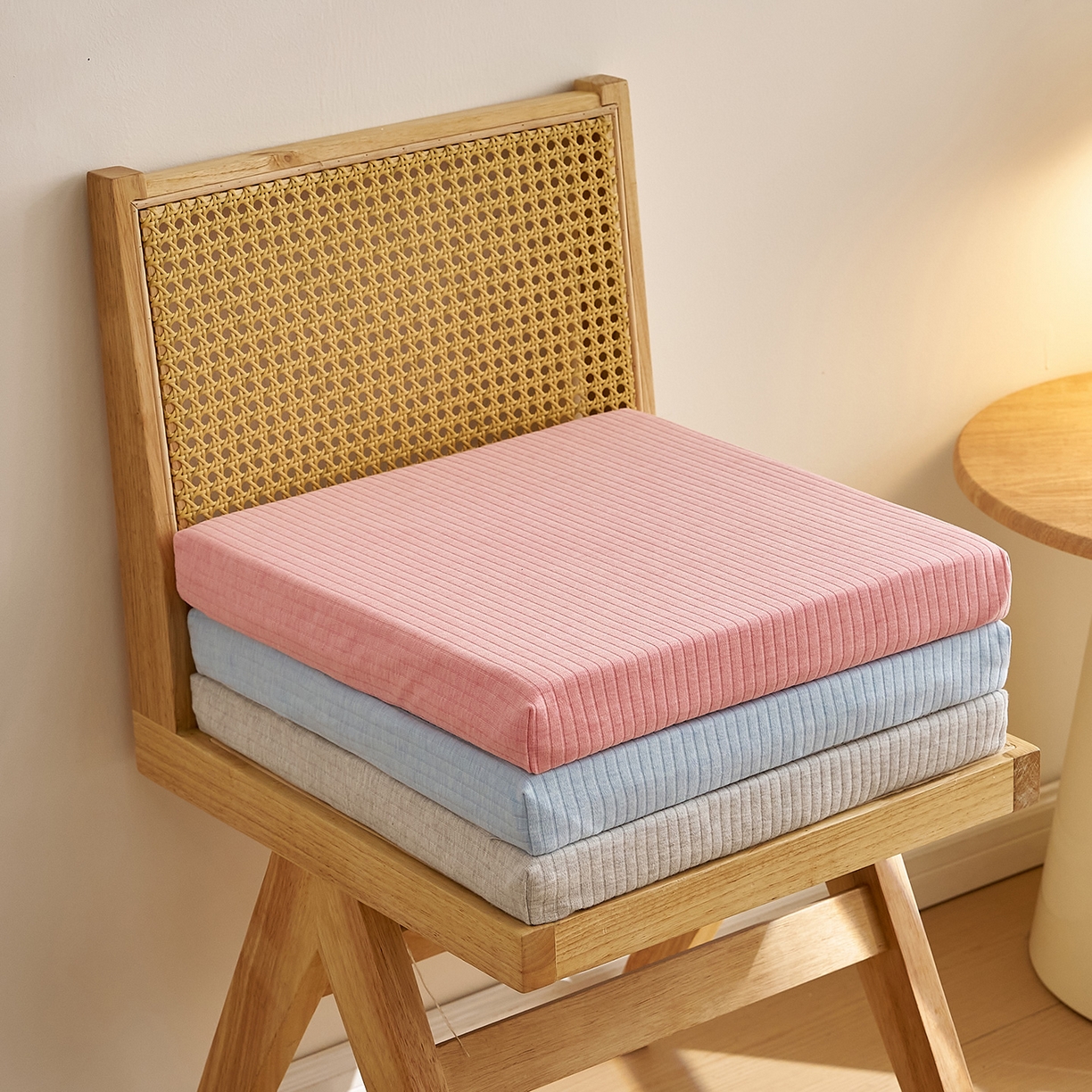 91家纺网 家纺一手货源 找家纺 （总）鼎盛乳胶 2025新款亲肤棉乳胶坐垫（特殊尺寸可定制）