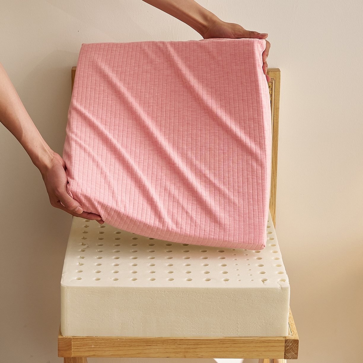 91家纺网 家纺一手货源 找家纺 （总）鼎盛乳胶 2025新款亲肤棉乳胶坐垫（特殊尺寸可定制）