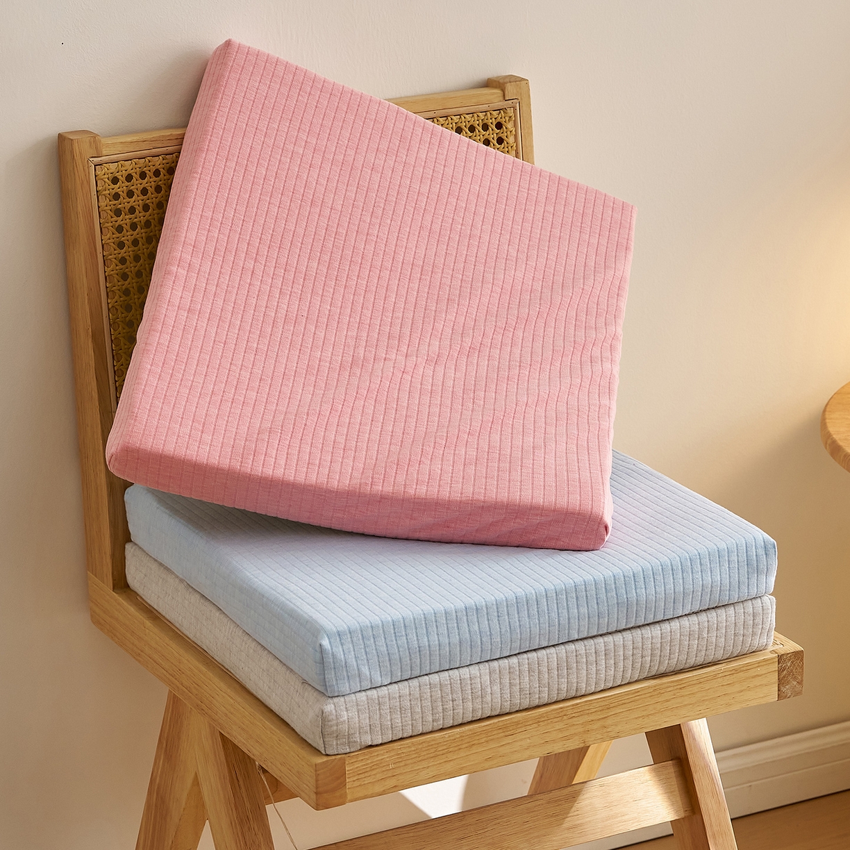 91家纺网 家纺一手货源 找家纺 （总）鼎盛乳胶 2025新款亲肤棉乳胶坐垫（特殊尺寸可定制）