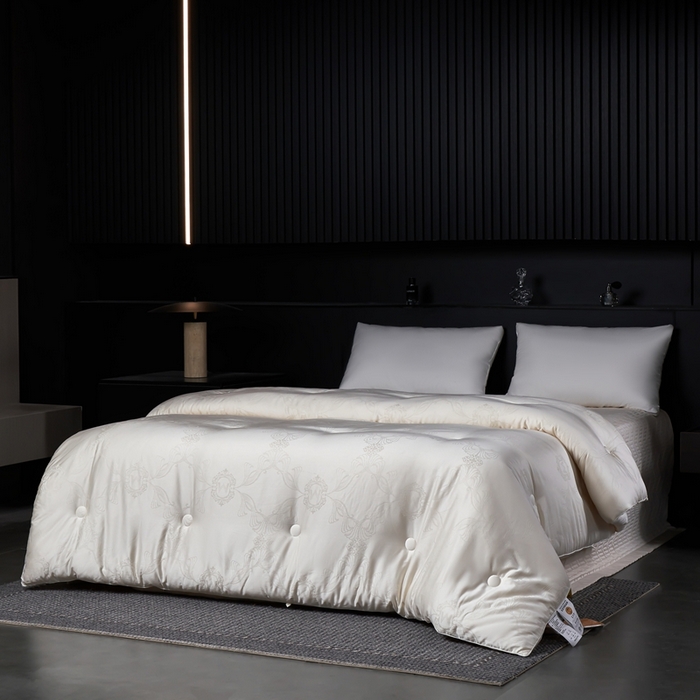 91家纺网 家纺一手货源 找家纺 （总）朴罗 （ 原岚图） 2025新款李官奇提花大豆被被子被芯