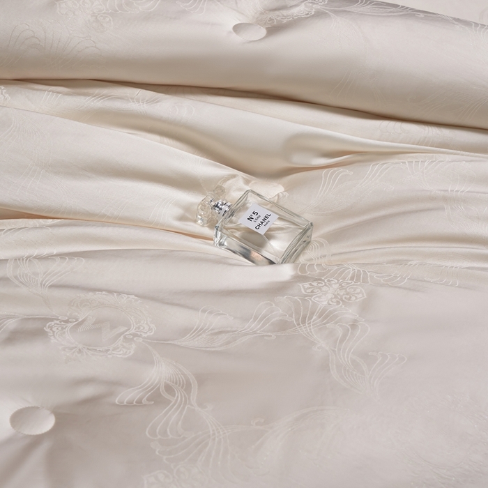 91家纺网 家纺一手货源 找家纺 （总）朴罗 （ 原岚图） 2025新款李官奇提花大豆被被子被芯