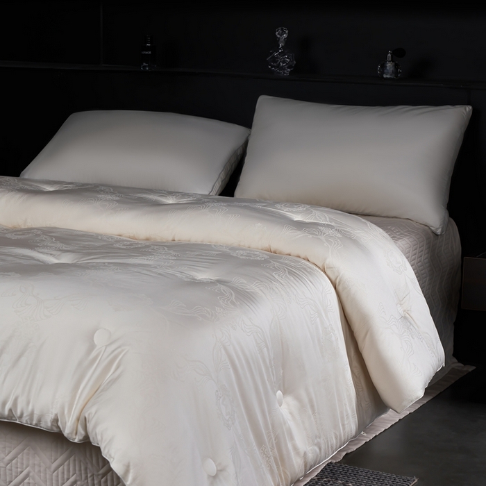 91家纺网 家纺一手货源 找家纺 （总）朴罗 （ 原岚图） 2025新款李官奇提花大豆被被子被芯