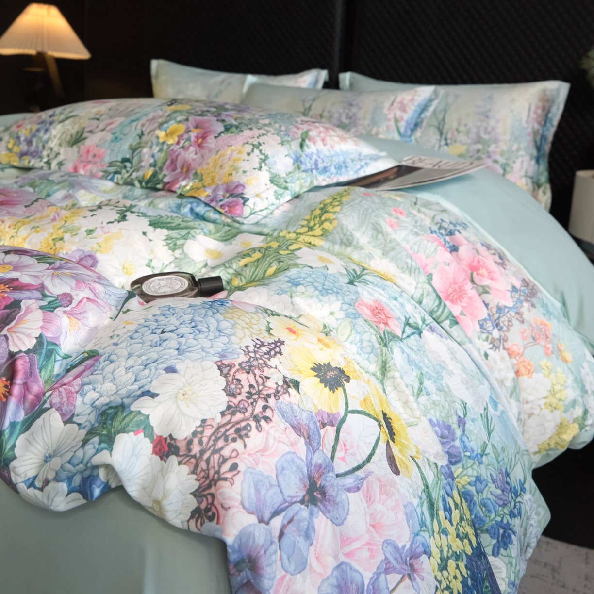 91家纺网 家纺一手货源 找家纺 莱欧纳家纺 2025新款轻奢提花印花四件套 浪漫薰衣草-绿