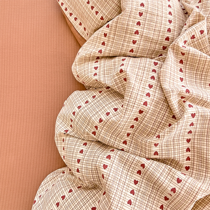 91家纺网 家纺一手货源 找家纺 优品阁 2025新款云感皱皱纱四件套 太妃糖