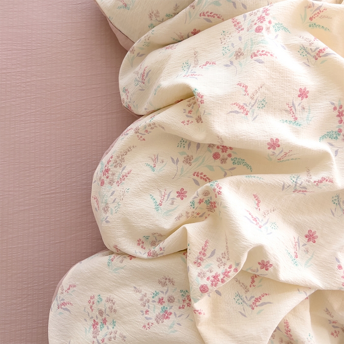 91家纺网 家纺一手货源 找家纺 优品阁 2025新款云感皱皱纱四件套  花田错