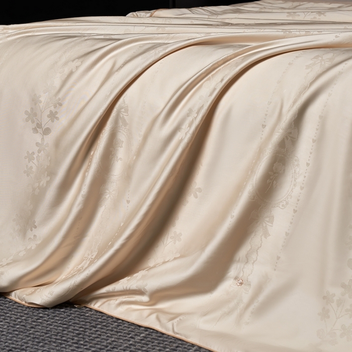 91家纺网 家纺一手货源 找家纺 朴罗 （ 原岚图） 2025新款天然有机蚕丝被被子被芯 香槟金