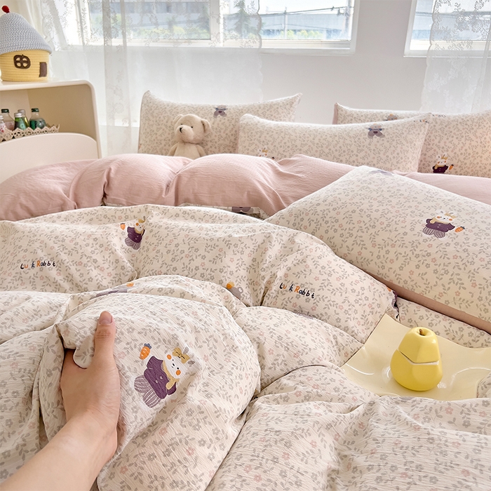 91家纺网 家纺一手货源 找家纺 优品阁 2025新款云感皱皱纱四件套 快乐小熊