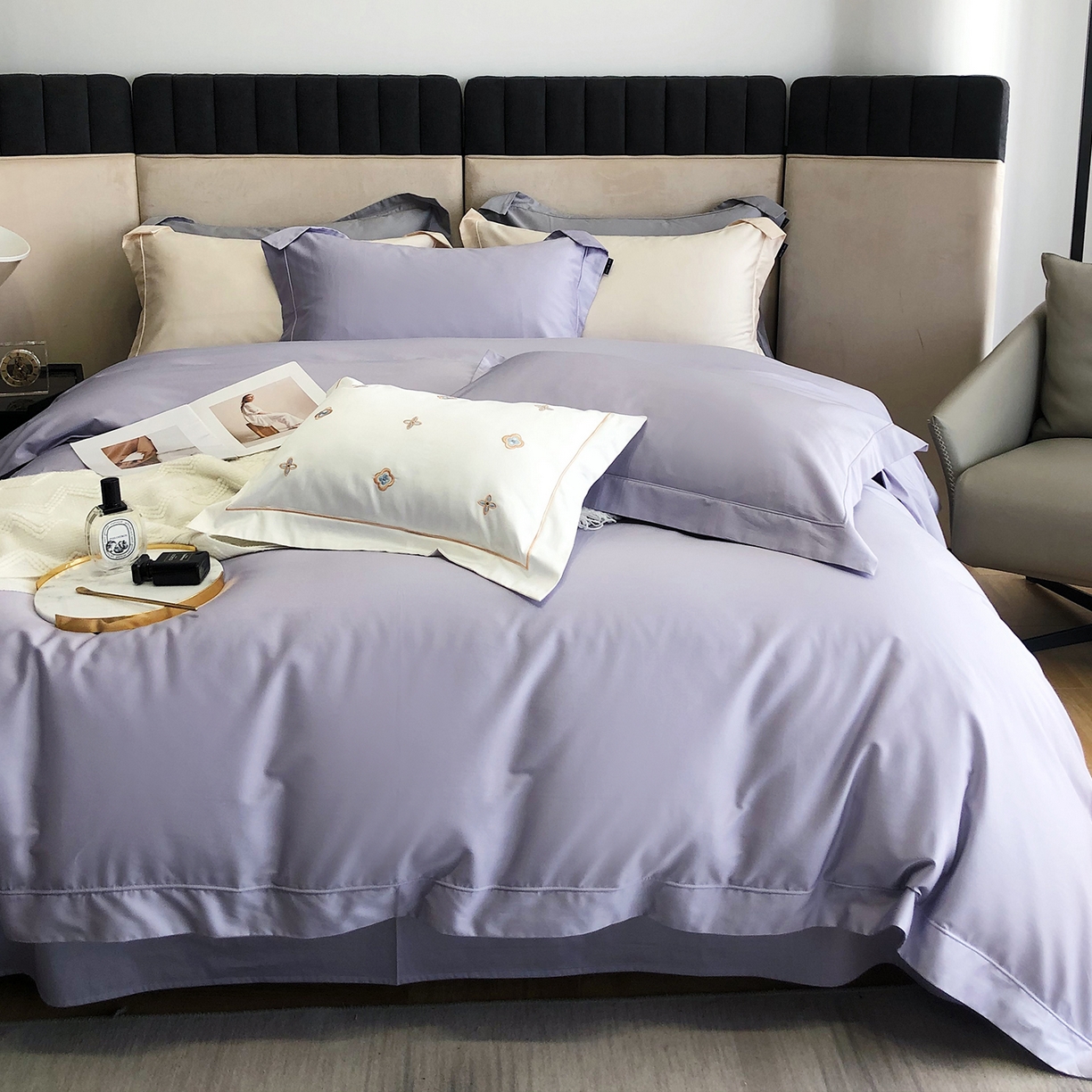 91家纺网 家纺一手货源 找家纺 乐美家纺 2025新款A类100支—简爱系列埋线工艺四件套 梦幻紫