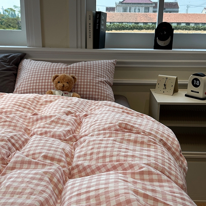 91家纺网 家纺一手货源 找家纺 欣晴家纺 2025新款软糯水洗棉条格无印宜家风混搭三件套四件套（风格2） 混搭粉格