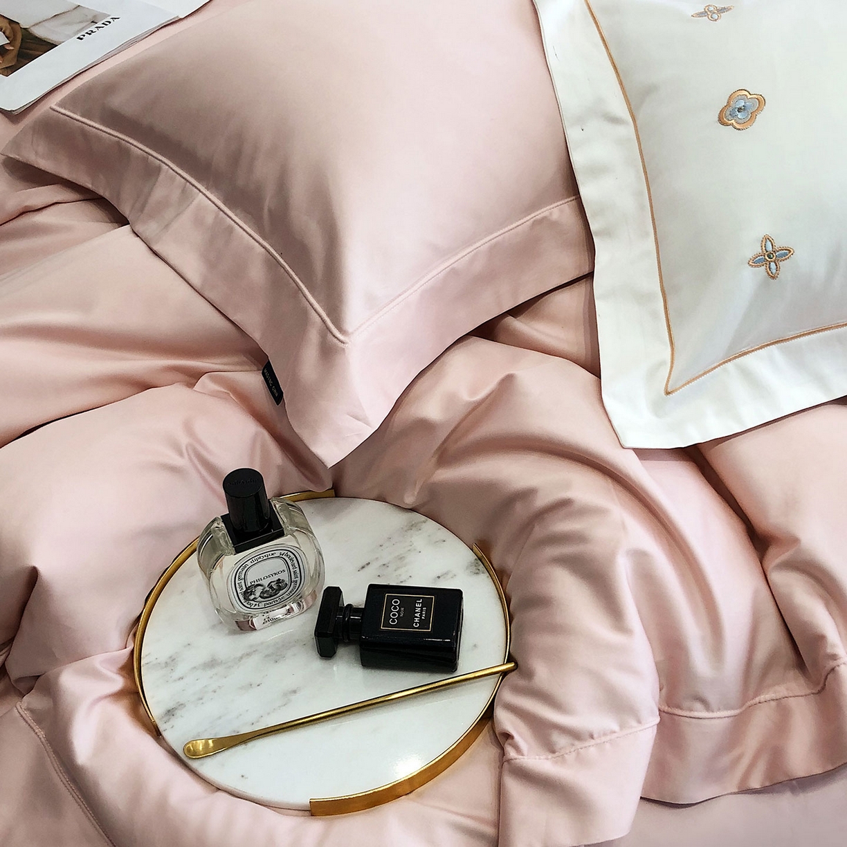 91家纺网 家纺一手货源 找家纺 乐美家纺 2025新款A类100支—简爱系列埋线工艺四件套 露娜粉