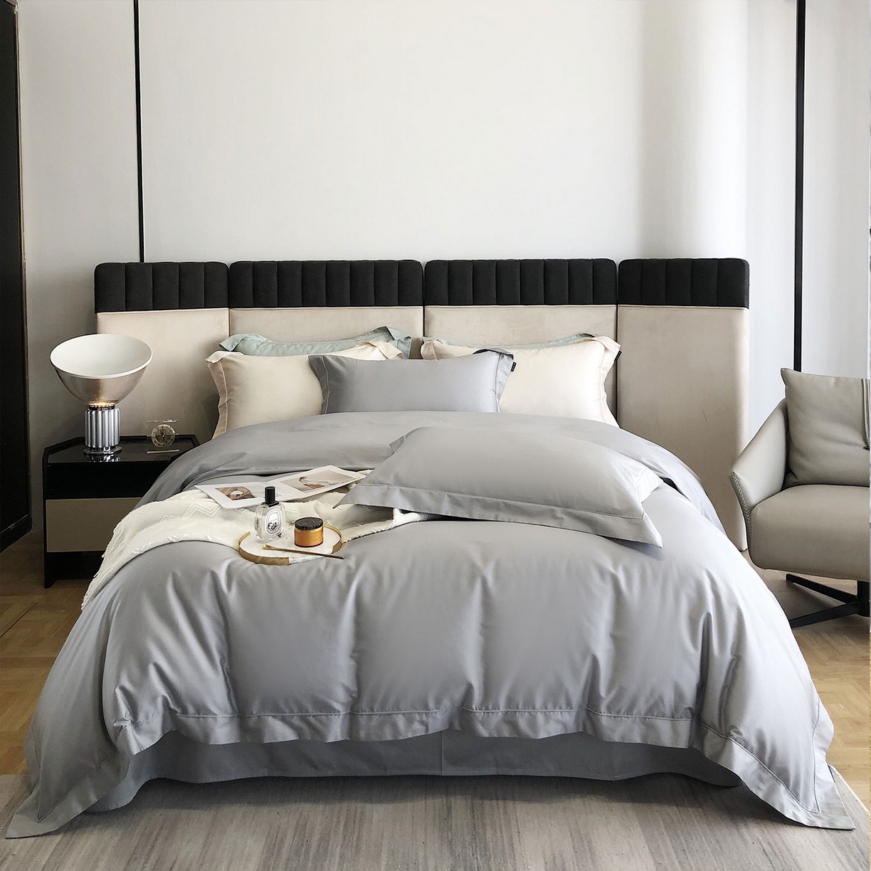 91家纺网 家纺一手货源 找家纺 乐美家纺 2025新款A类100支—简爱系列埋线工艺四件套 经典灰