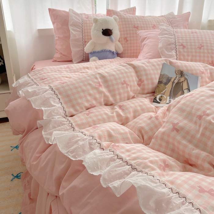 91家纺网 家纺一手货源 找家纺 （总）瑞莱 2025冬季新款13372舞动花边全棉四件套系列