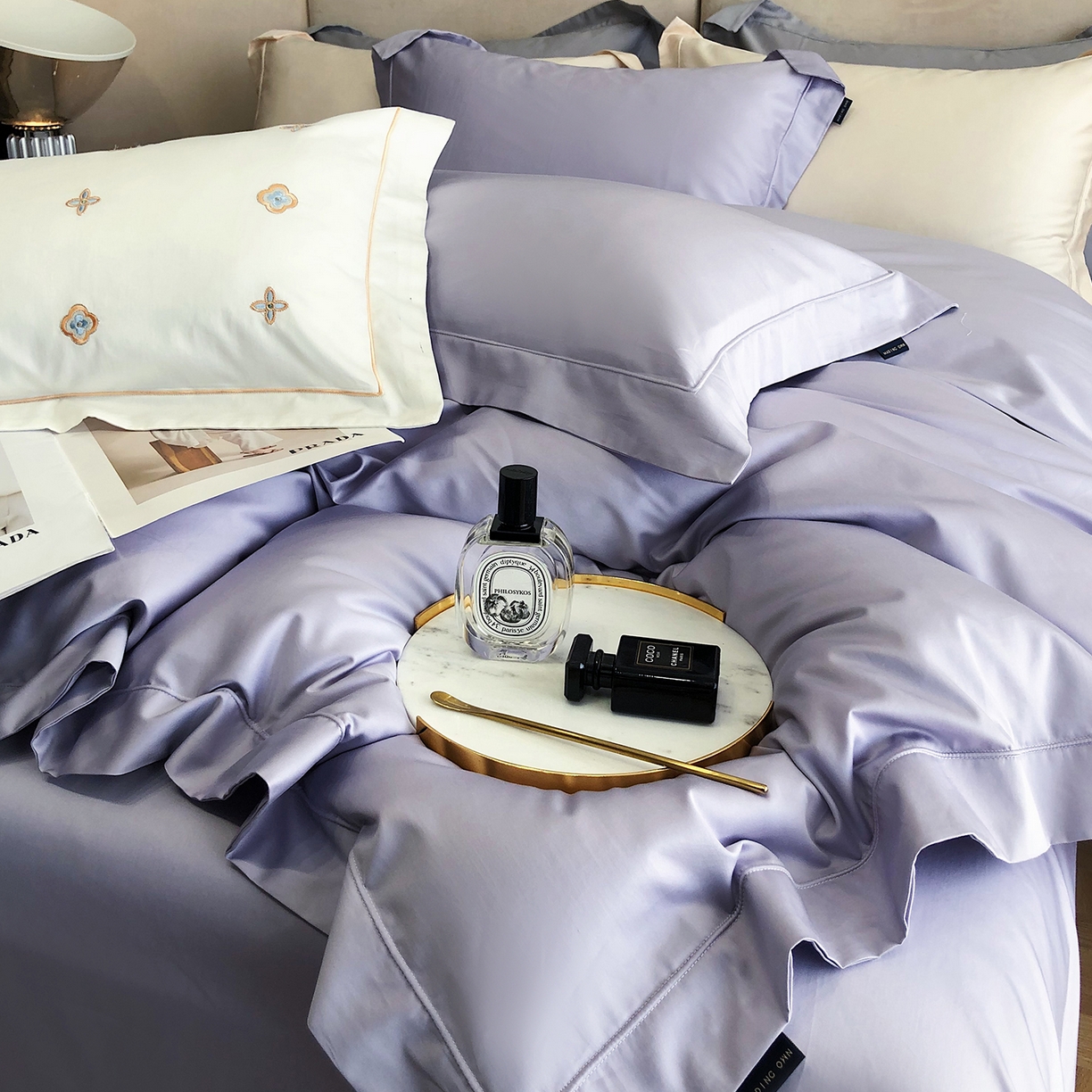 91家纺网 家纺一手货源 找家纺 乐美家纺 2025新款A类100支—简爱系列埋线工艺四件套 梦幻紫