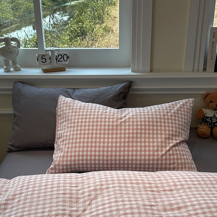 91家纺网 家纺一手货源 找家纺 欣晴家纺 2025新款软糯水洗棉条格无印宜家风混搭三件套四件套（风格2） 混搭粉格