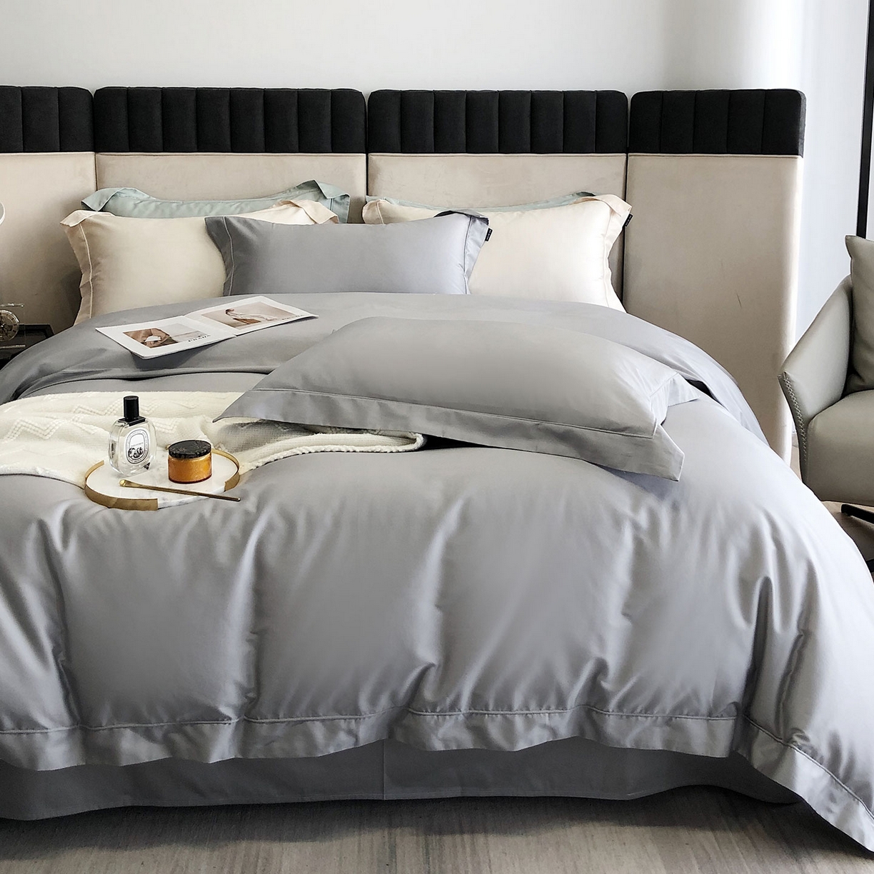 91家纺网 家纺一手货源 找家纺 乐美家纺 2025新款A类100支—简爱系列埋线工艺四件套 经典灰