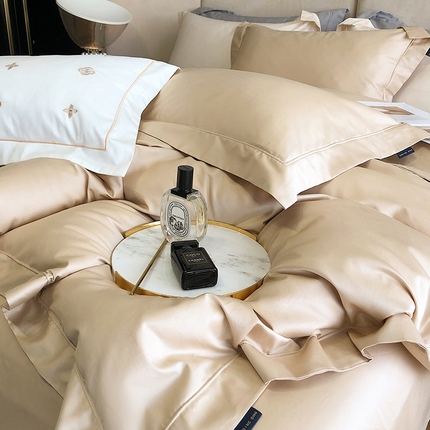 91家纺网 家纺一手货源 找家纺 乐美家纺 2025新款A类100支—简爱系列埋线工艺四件套 香槟色