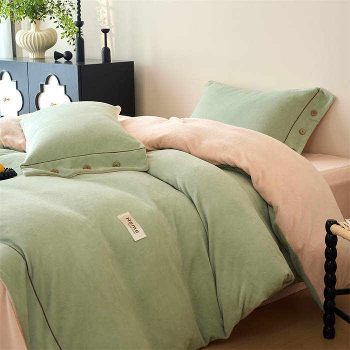 91家纺网 家纺一手货源 找家纺 （总）兰紫橙家纺 2025新款牛奶绒纽扣款四件套