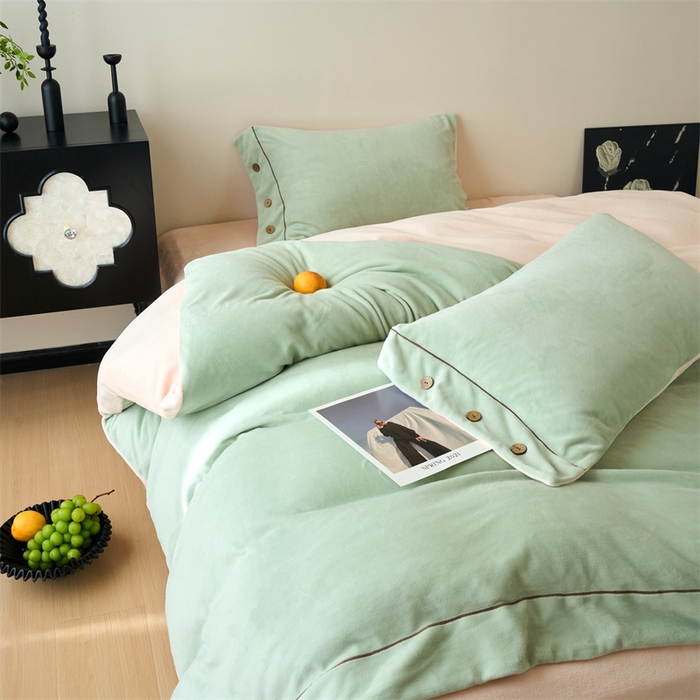 91家纺网 家纺一手货源 找家纺 （总）兰紫橙家纺 2025新款牛奶绒纽扣款四件套