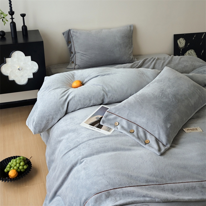 91家纺网 家纺一手货源 找家纺 （总）兰紫橙家纺 2025新款牛奶绒纽扣款四件套