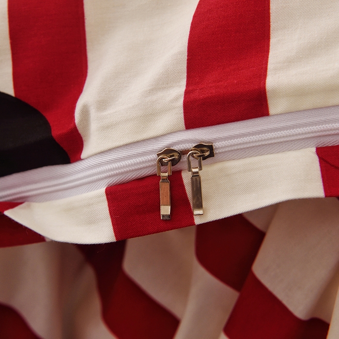 91家纺网 家纺一手货源 找家纺 启优家纺 2025新款13372全棉纯棉学生宿舍上下铺三件套 条纹米奇-红