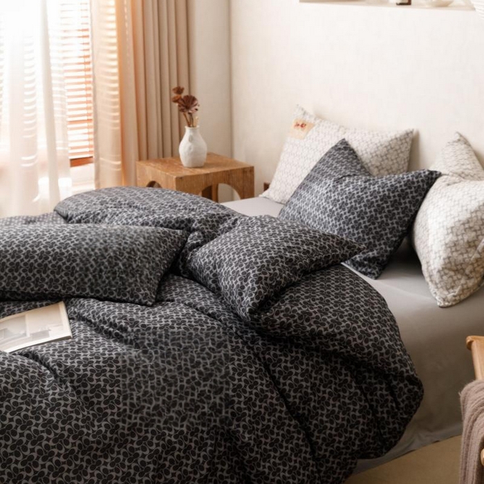 91家纺网 家纺一手货源 找家纺 棉生活家纺 2025新款北欧简约全棉磨毛四件套 静享-黑