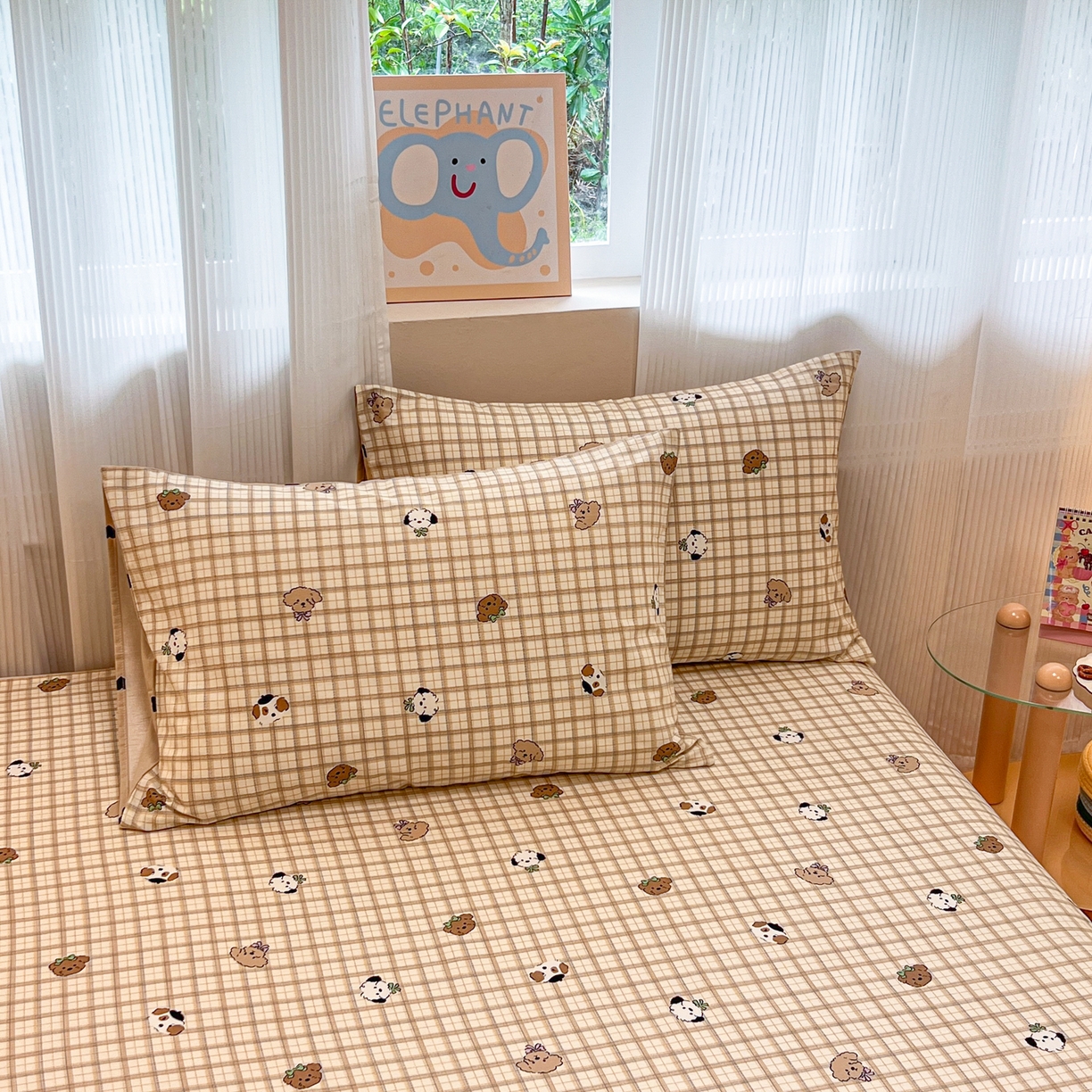 91家纺网 家纺一手货源 找家纺 呗旺鹿 2025新款40s全棉纯棉卡通印花学生系列单品床单 床单单件 焦糖小狗