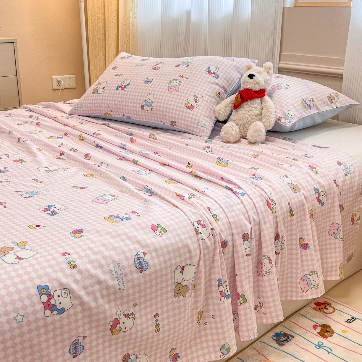 91家纺网 家纺一手货源 找家纺 呗旺鹿 2025新款40s全棉纯棉卡通印花学生系列单品床单 床单单件 忙绿的凯蒂