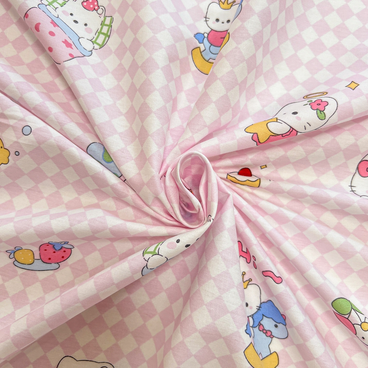 91家纺网 家纺一手货源 找家纺 呗旺鹿 2025新款40s全棉纯棉卡通印花学生系列单品床单 床单单件 忙绿的凯蒂