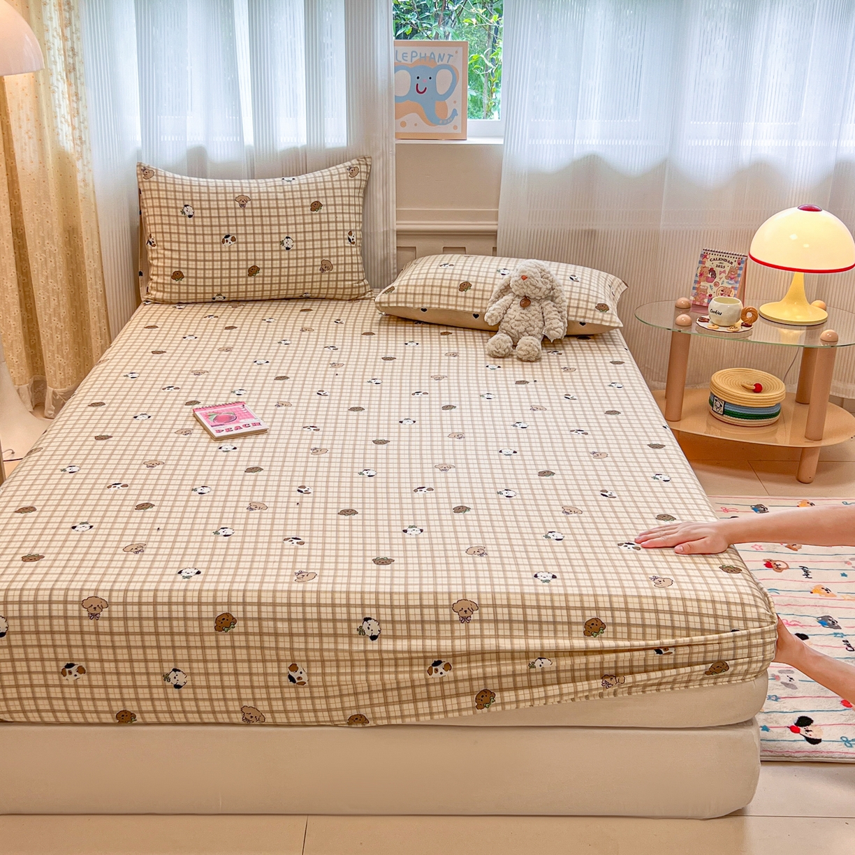 91家纺网 家纺一手货源 找家纺 呗旺鹿 2025新款40s全棉纯棉卡通印花学生系列单品床笠 床笠单件 焦糖小狗