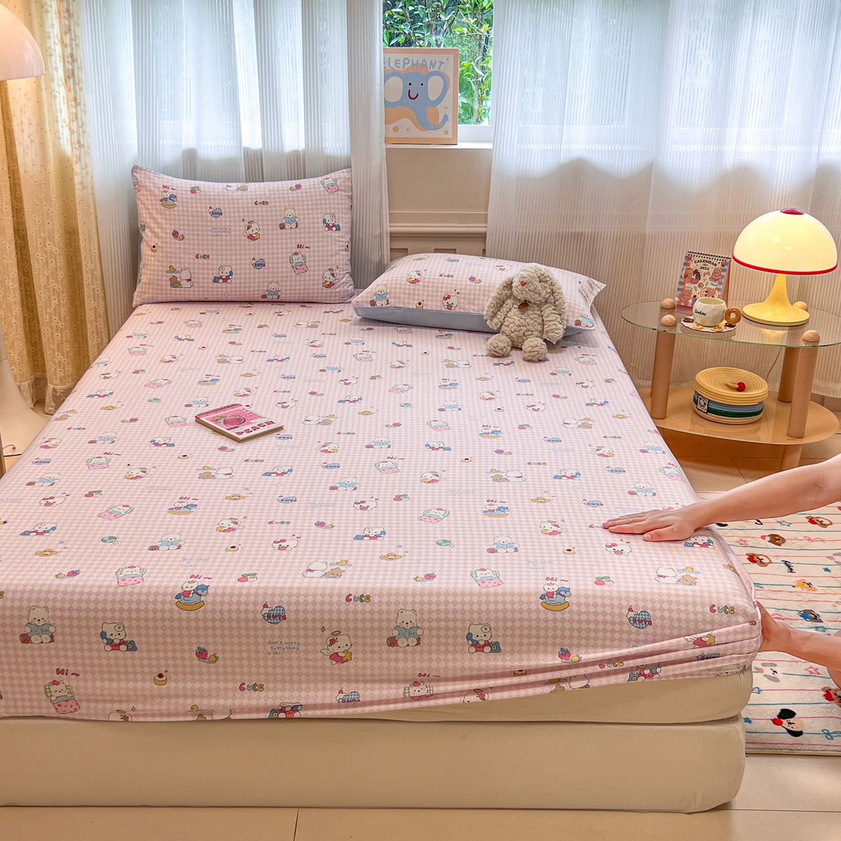 91家纺网 家纺一手货源 找家纺 呗旺鹿 2025新款40s全棉纯棉卡通印花学生系列单品床笠 床笠单件 忙绿的凯蒂