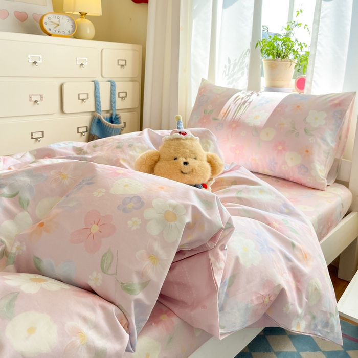 91家纺网 家纺一手货源 找家纺 寻米 2025新款全棉印花学生季学生三件套 春日暖阳-粉