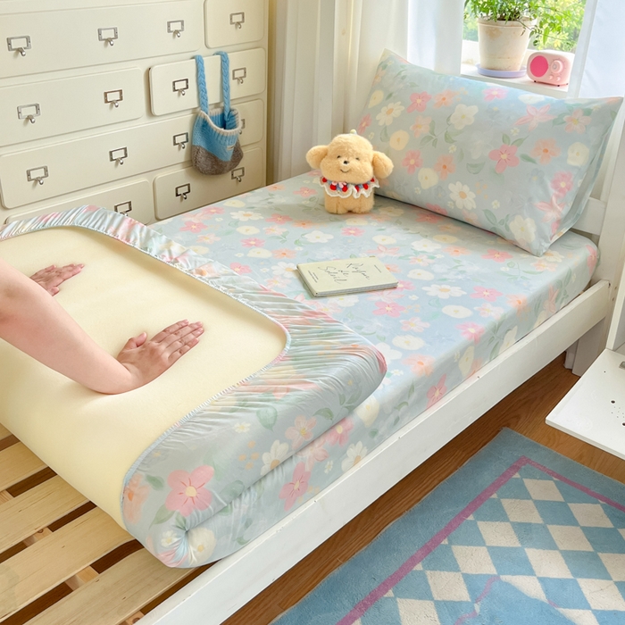 91家纺网 家纺一手货源 找家纺 寻米 2025新款全棉印花学生季学生三件套 春日暖阳-兰