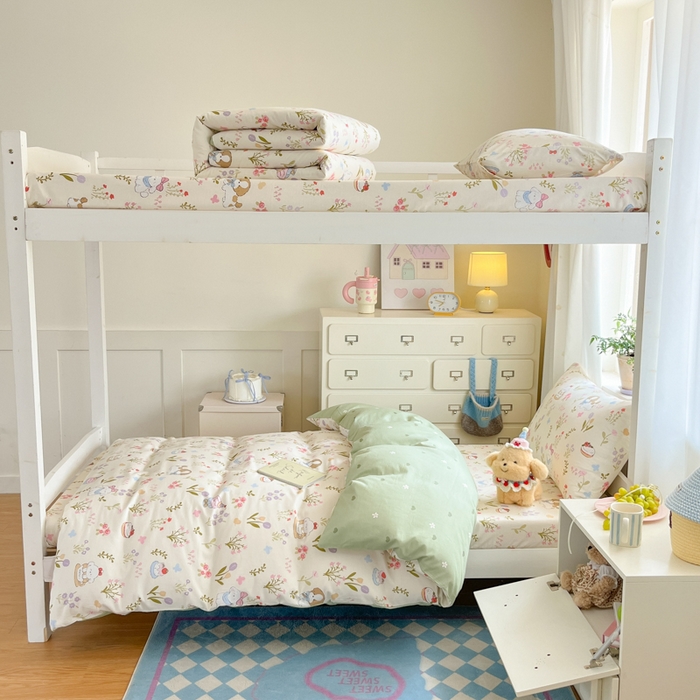 91家纺网 家纺一手货源 找家纺 寻米 2025新款全棉印花学生季学生三件套 花园小狗