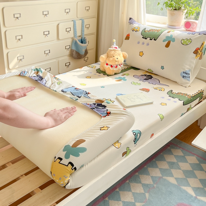 91家纺网 家纺一手货源 找家纺 寻米 2025新款全棉印花学生季学生三件套 恐龙乐园