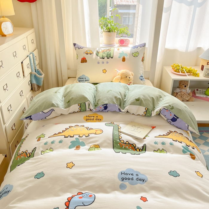 91家纺网 家纺一手货源 找家纺 寻米 2025新款全棉印花学生季学生三件套 恐龙乐园