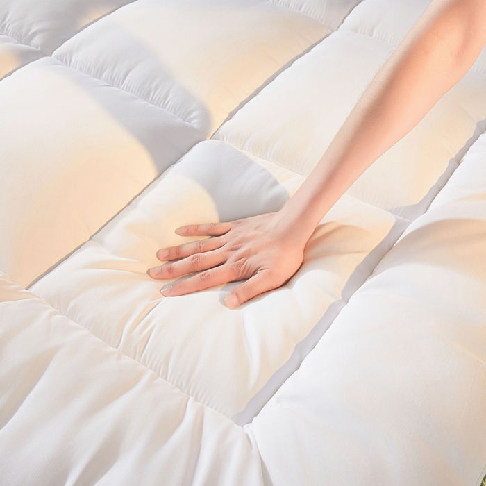 91家纺网 家纺一手货源 找家纺 富威堡2025新款酒店家用卧室褥子租房专用单人学生宿舍折叠加厚床垫软垫 负离子-皎月白