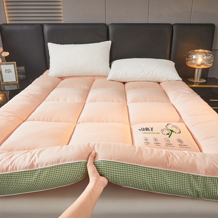 91家纺网 家纺一手货源 找家纺 富威堡2025新款酒店家用卧室褥子租房专用单人学生宿舍折叠加厚床垫软垫 负离子-玉粉色