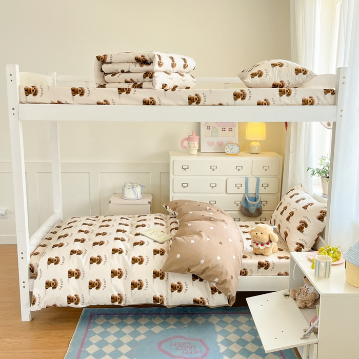 91家纺网 家纺一手货源 找家纺 寻米 2025新款全棉印花学生季学生三件套 小狗店长